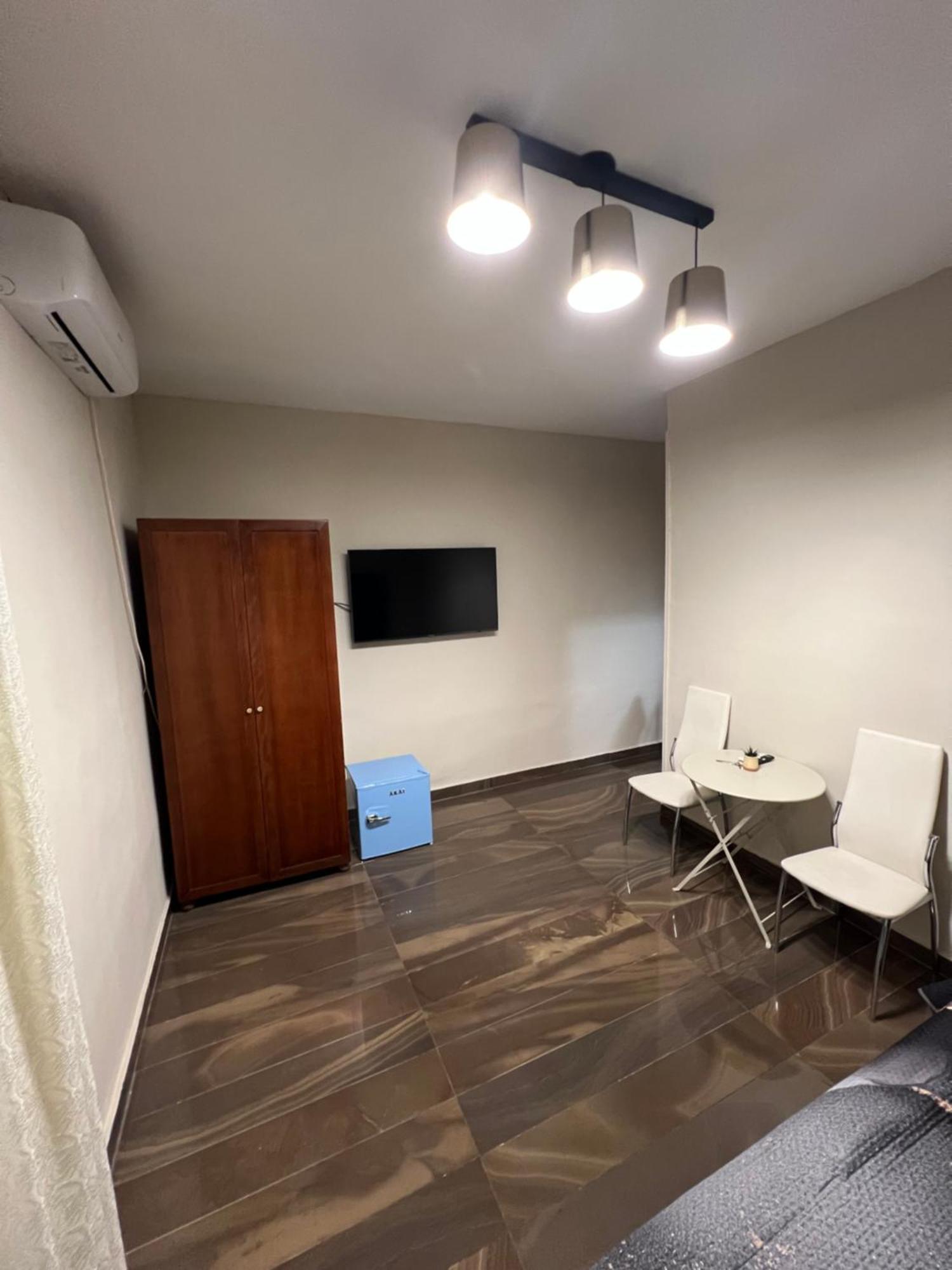 Room Station Giulia Neapel Exterior foto